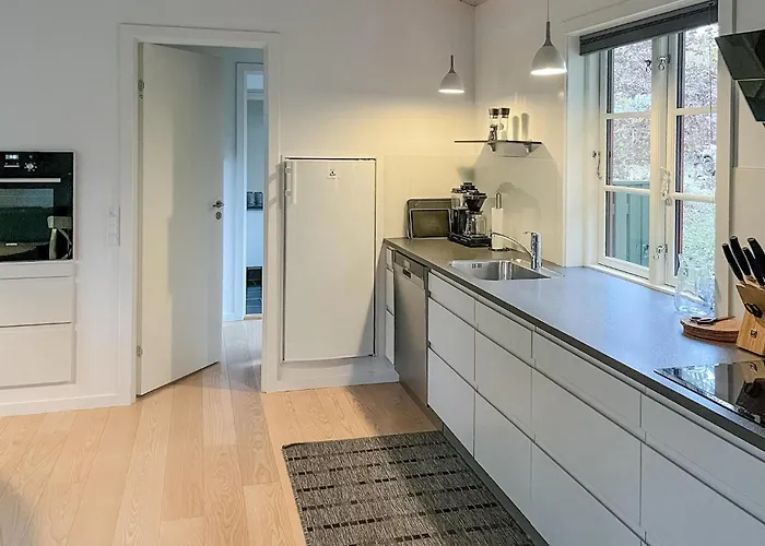 Сasa de vacaciones In With Outdoor Swimming Pool